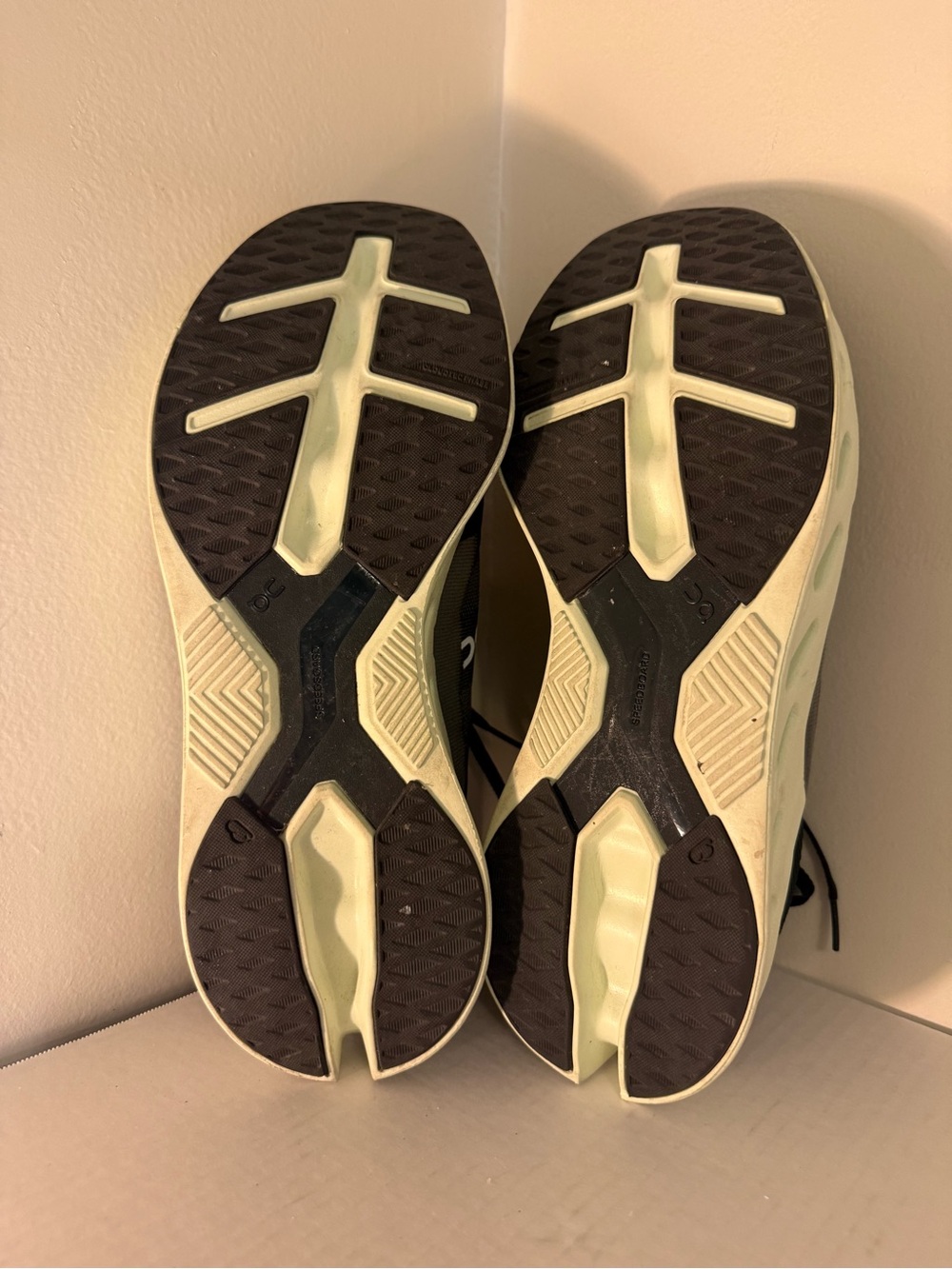 On Running Black Running Shoes with Light Green Sole - Picture 6 of 11